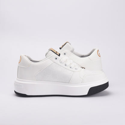G.u.c.c.i blanches