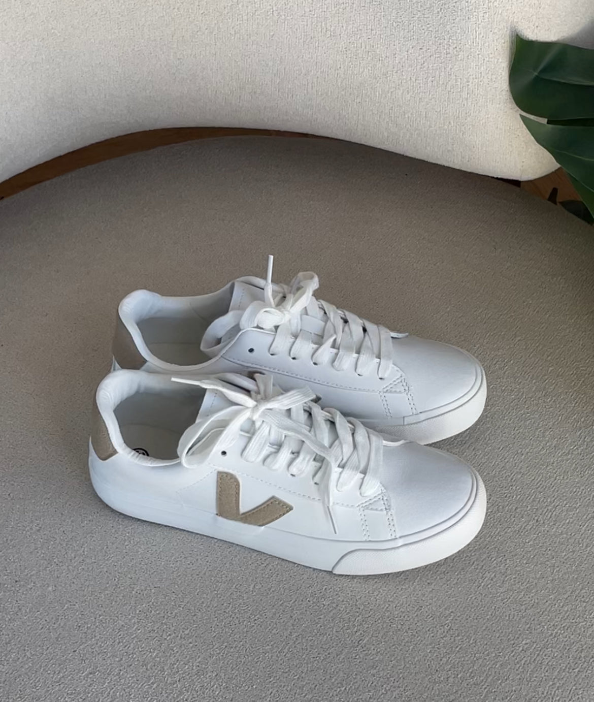 VEJA sneakers (Blanche khaki)
