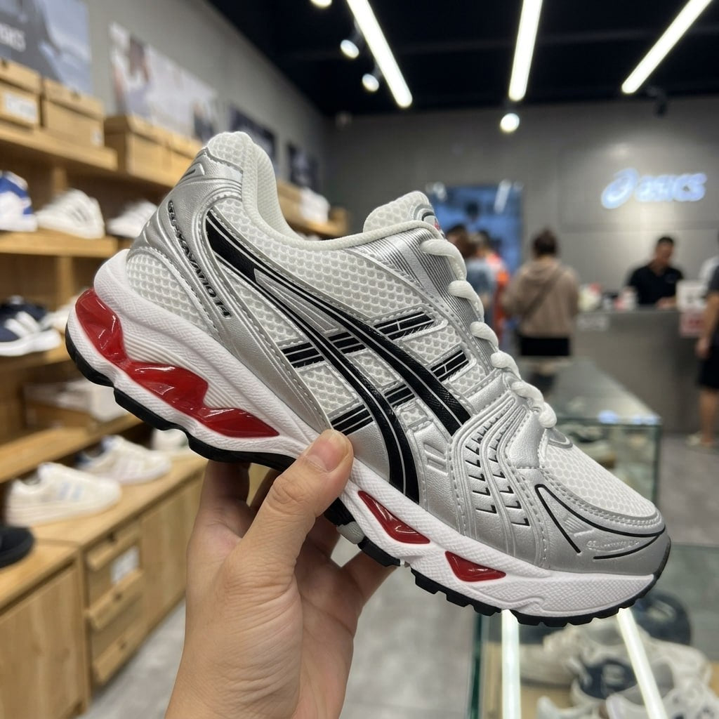 Asics gel kayano 14 Silver edition (Femme)