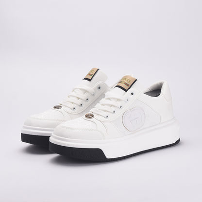 G.u.c.c.i blanches