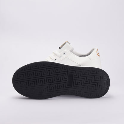 G.u.c.c.i blanches