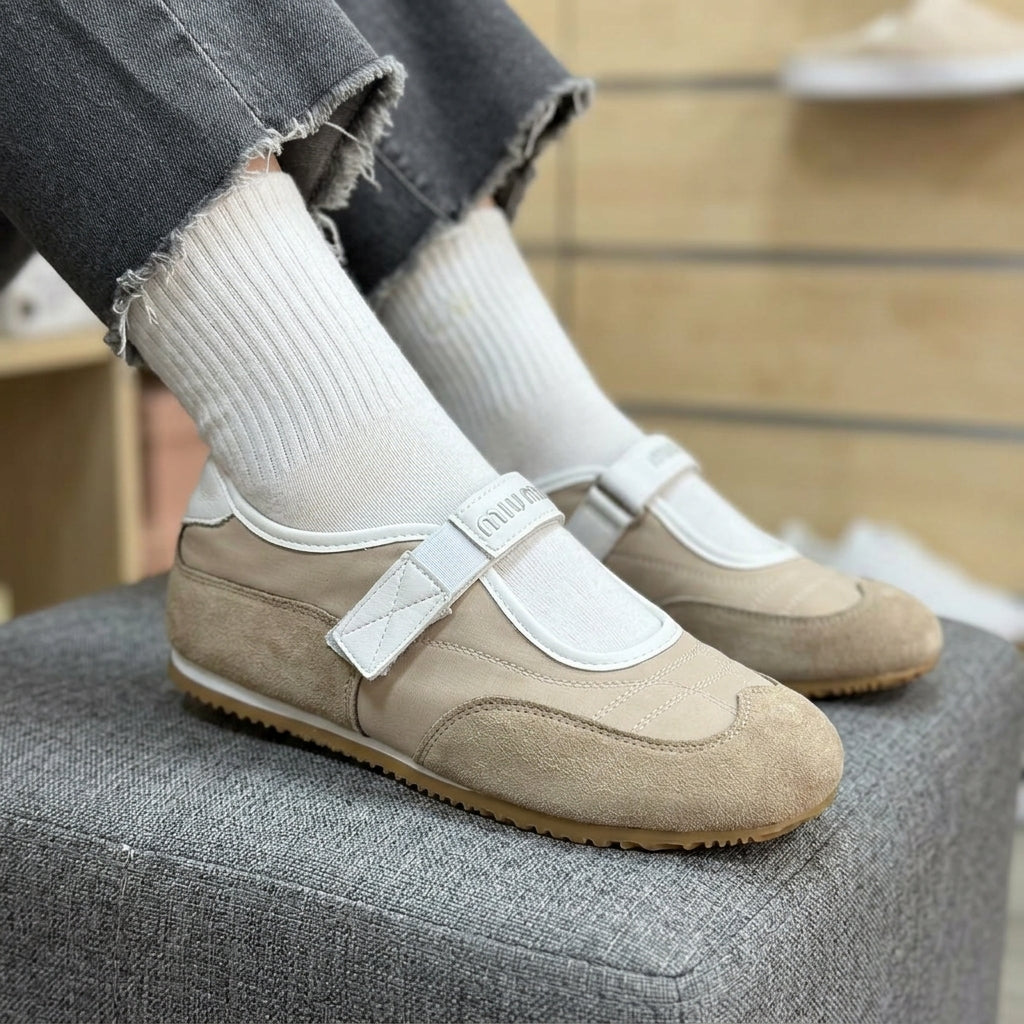 Miu Miu Sneakirina Beige