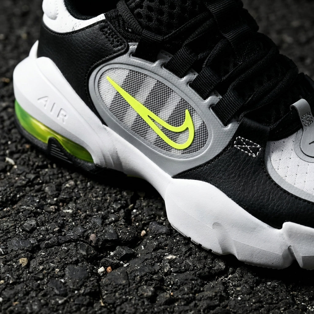 Nike Air Max Alpha Savage 2 - Black/Volt