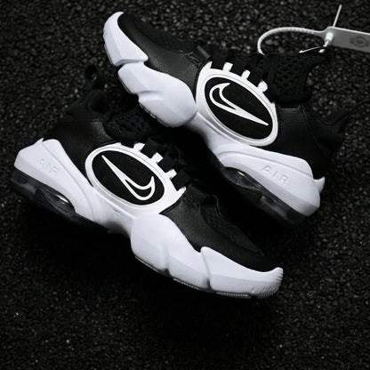 Nike Air Max Alpha Savage 2 - Black/White