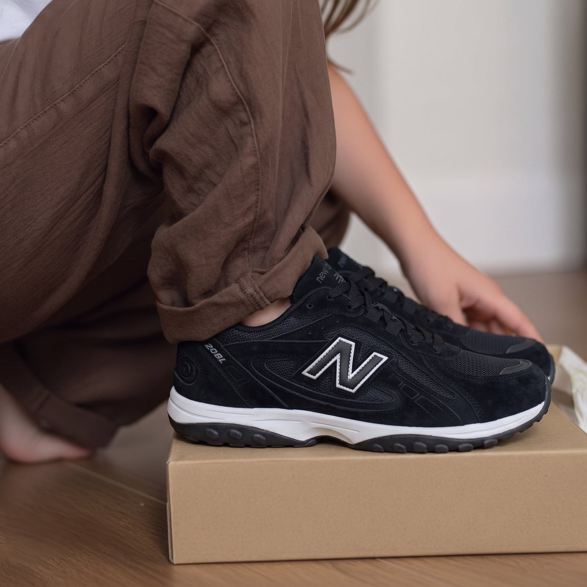 New Balance 208L Noir (Femme)