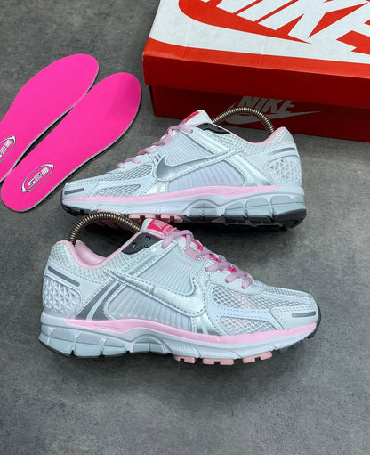 Nike zoom vomero 5 (Femme)