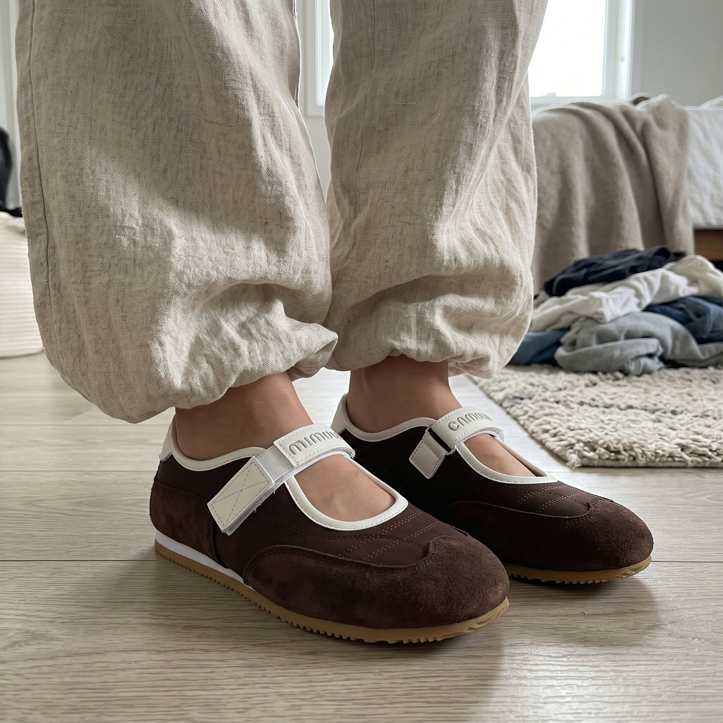 Miu Miu Sneakirina Beige