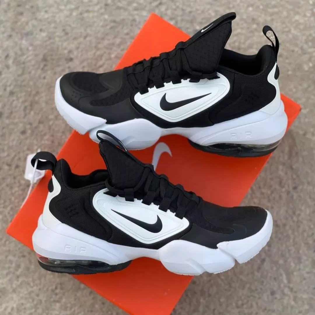 NIKE AIR MAX ALPHA SAVAGE Original