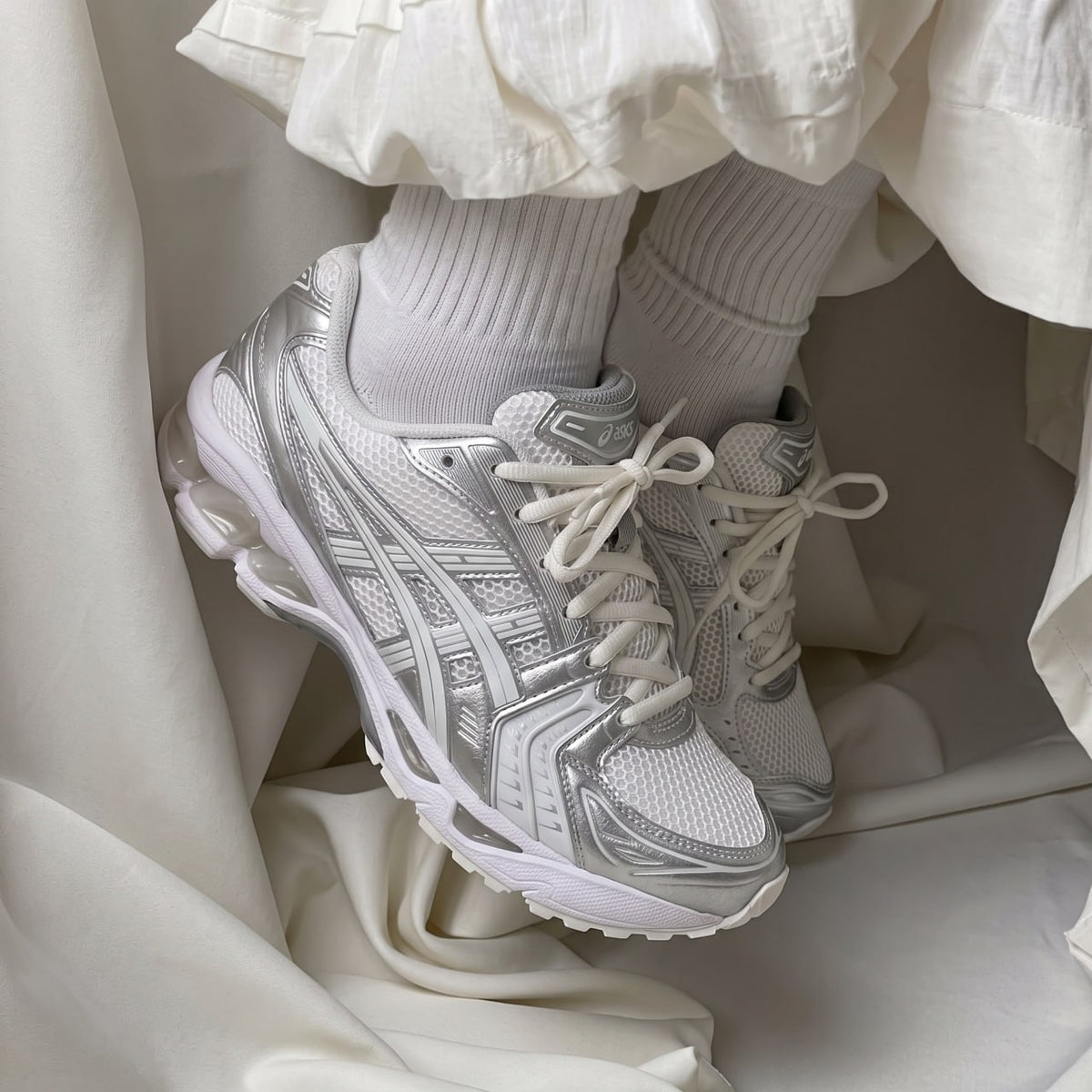 Asics gel kayano 14 Silver edition (Femme)