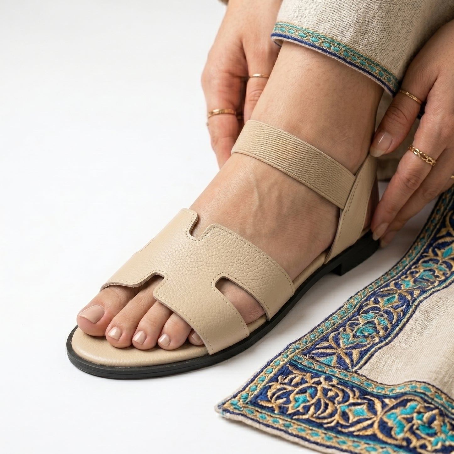 Sandal H-E-R-M-E-S